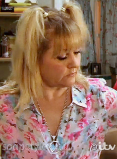 Beth's Floral Shirt - Corrie - Episode - SoapStyle