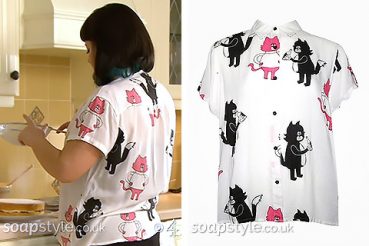 Tegan cartoon cat shirt on Hollyoaks Tegan cartoon cat shirt on Hollyoaks