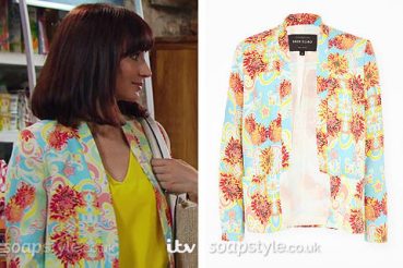 Leyla Floral Blazer on Emmerdale
